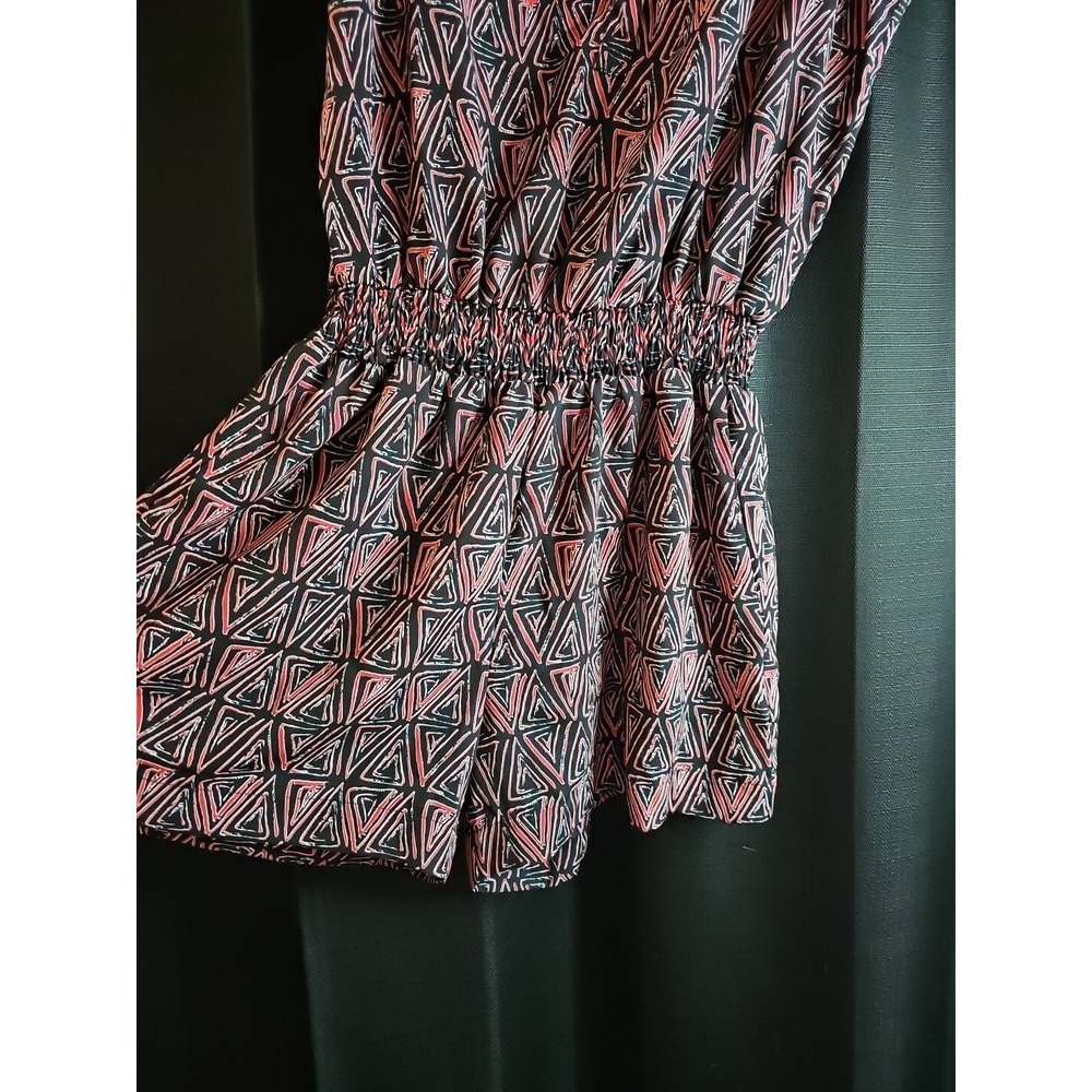 Shorty Romper Large Pockets‎ Flowy Sleeveless Geometric Print Button Front 29V